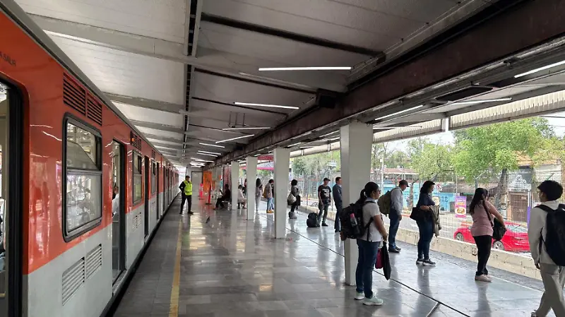 Obras en estaciones exteriores de la Línea 2 